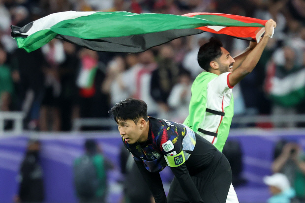 휘청거리는 한국축구, 악몽은 요르단전 패배부터 시작됐다